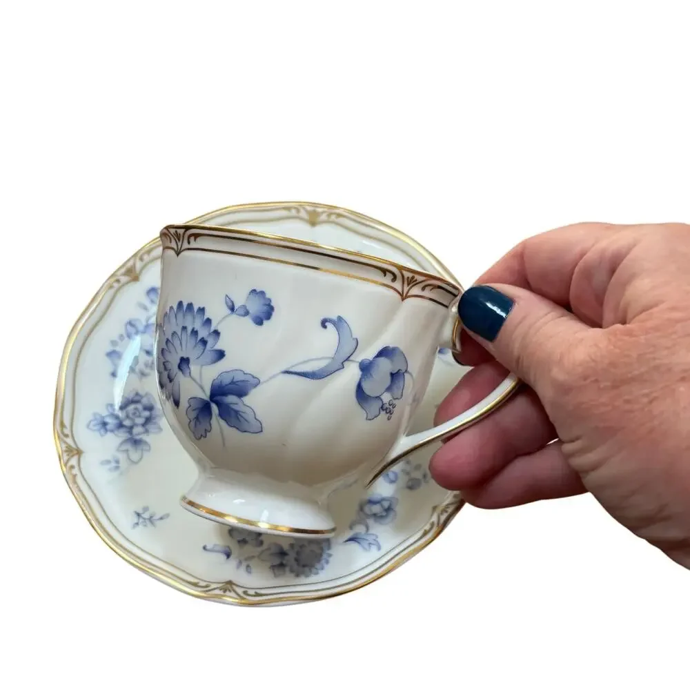 Wedgwood Ashbury footed cup & saucer set porcelain teacup England Porcelain